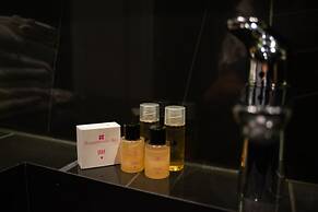 Bougainville Bay Hotel