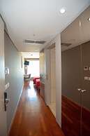 Bougainville Bay Hotel