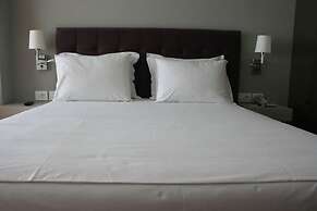 Bougainville Bay Hotel