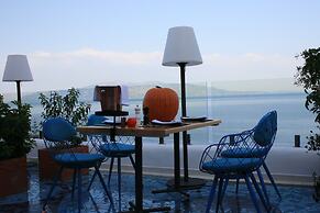 Bougainville Bay Hotel