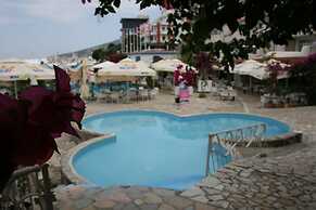 Bougainville Bay Hotel