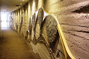 Bougainville Bay Hotel