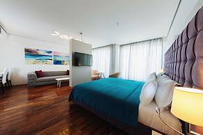 Bougainville Bay Hotel