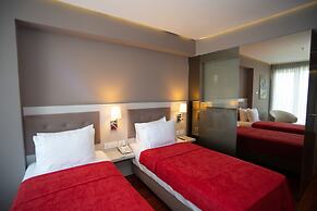 Bougainville Bay Hotel