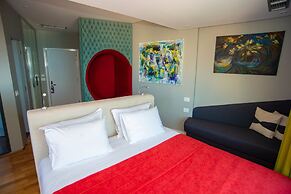 Bougainville Bay Hotel