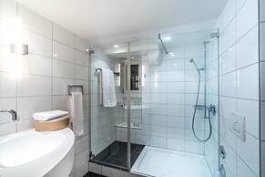 Lake Side Location Bellevue