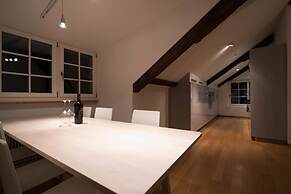 Lake Side Location Bellevue