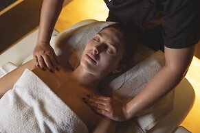 Hi Hotel - Wellness & Spa Adults Only