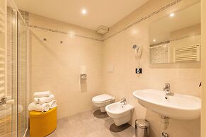 Hi Hotel - Wellness & Spa Adults Only