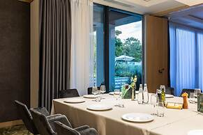 Ramada by Wyndham Slatina Parc