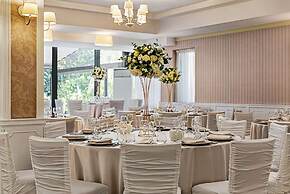 Ramada by Wyndham Slatina Parc