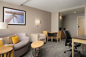 Courtyard by Marriott Erie Bayfront