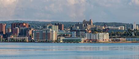 Courtyard by Marriott Erie Bayfront