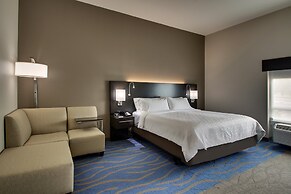 Holiday Inn Express & Suites Lancaster East - Strasburg by IHG