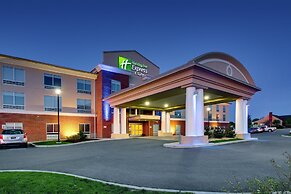 Holiday Inn Express & Suites Lancaster East - Strasburg by IHG