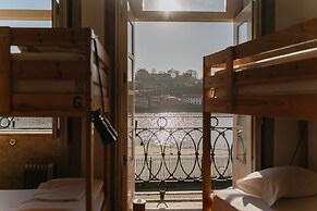 Happy Porto Hostel & Apartments