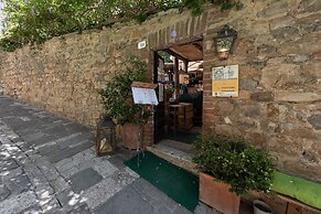 Borgo San Quirico d'Orcia B&B - Capitano Collection - Albergo diffuso