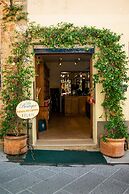 Borgo San Quirico d'Orcia B&B - Capitano Collection - Albergo diffuso