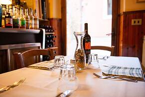 Borgo San Quirico d'Orcia B&B - Capitano Collection - Albergo diffuso