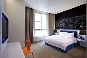 Airline lnn Green Park Way