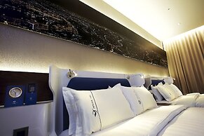 Airline lnn Green Park Way