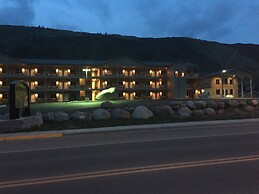 Yellowstone Big Rock Inn