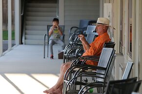 Yellowstone Big Rock Inn