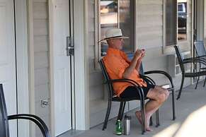 Yellowstone Big Rock Inn