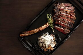 The Ritz-Carlton Residences, Waikiki Beach