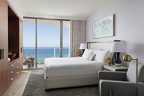 The Ritz-Carlton Residences, Waikiki Beach