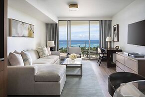 The Ritz-Carlton Residences, Waikiki Beach