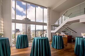 The Ritz-Carlton Residences, Waikiki Beach