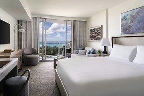 The Ritz-Carlton Residences, Waikiki Beach