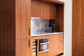 The Ritz-Carlton Residences, Waikiki Beach