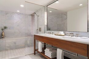 The Ritz-Carlton Residences, Waikiki Beach