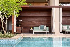 The Ritz-Carlton Residences, Waikiki Beach