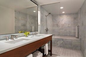 The Ritz-Carlton Residences, Waikiki Beach