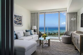 The Ritz-Carlton Residences, Waikiki Beach