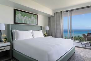 The Ritz-Carlton Residences, Waikiki Beach