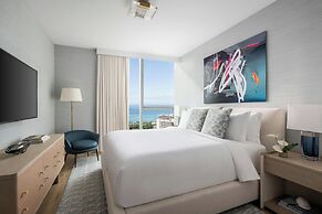 The Ritz-Carlton Residences, Waikiki Beach
