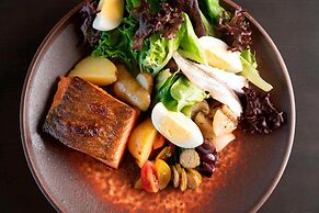 The Ritz-Carlton Residences, Waikiki Beach