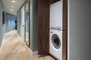 The Ritz-Carlton Residences, Waikiki Beach