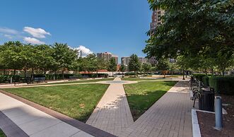 Bridgestreet Millennium Metropolitan Park