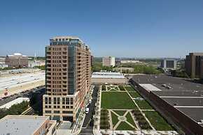 Bridgestreet Millennium Metropolitan Park