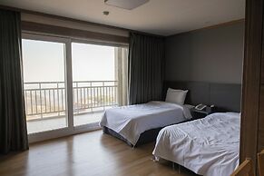 The Mauna Ocean Resort