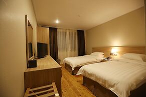 Palgong Emillia Hotel