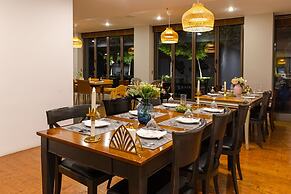 Palgong Emillia Hotel