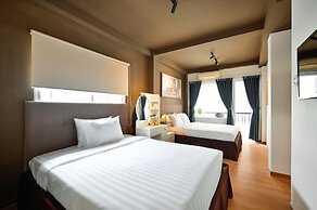 The Noble Swan Wood Park Hotel