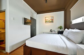 The Noble Swan Wood Park Hotel