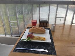 The Noble Swan Wood Park Hotel